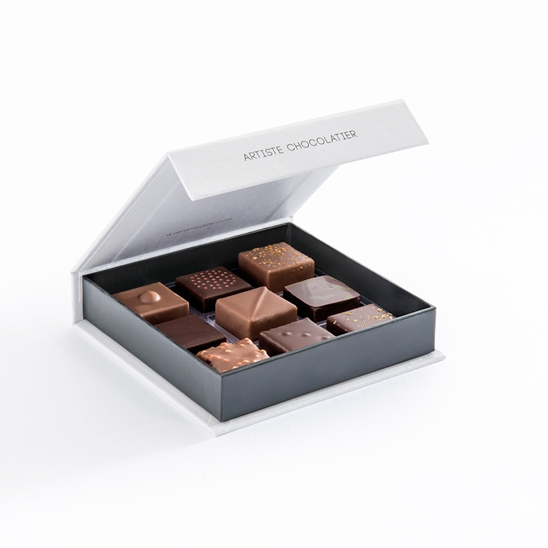 Coffret X9 pralinés et ganaches noir et lait QB