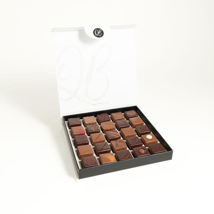Coffret X25 ganaches noir et lait QB