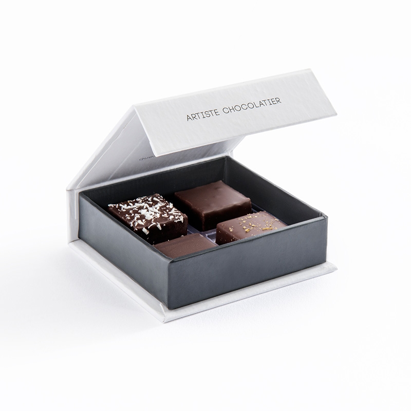 Coffret X4 pralinés et ganaches noir QB