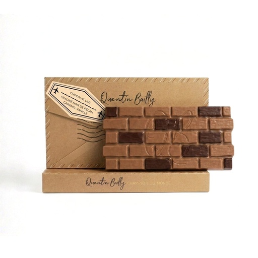 Tablette fourrée chocolat au lait 40% de cacao minimum, praliné noix de pécan et caramel vanille QB